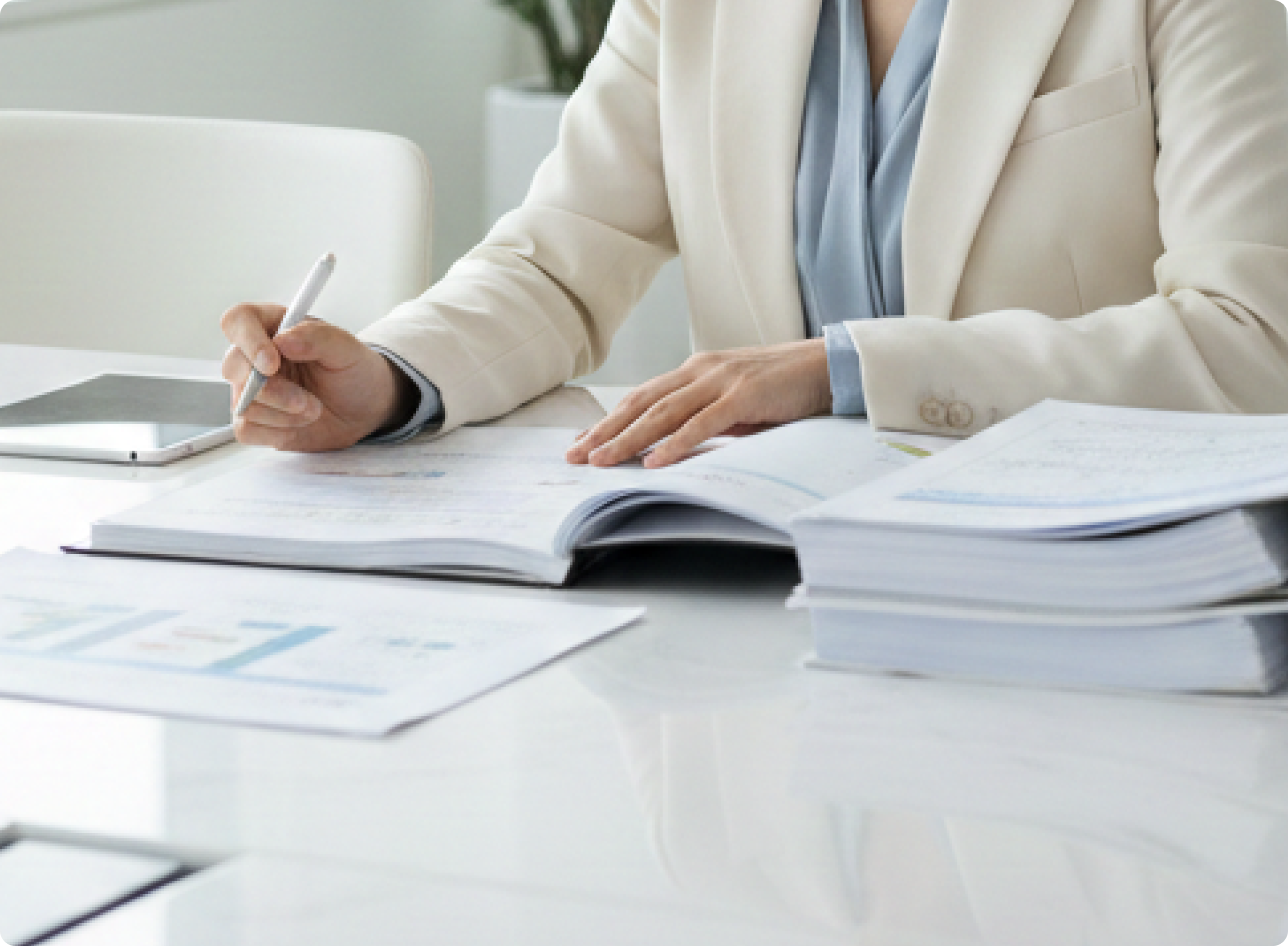 생산 조건 조율 및 계약 검토